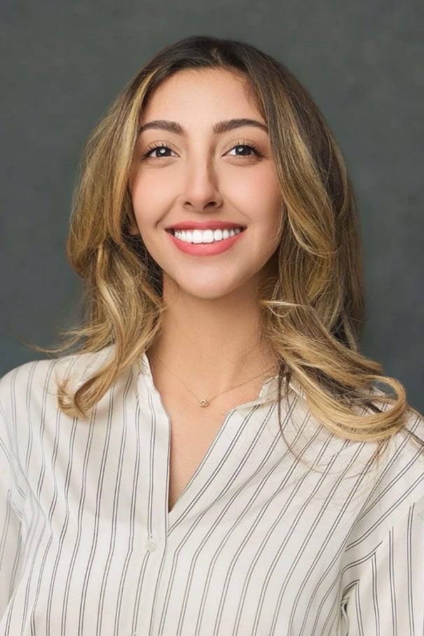 Dr. Ava Arabshahi Leesburg Family Smiles